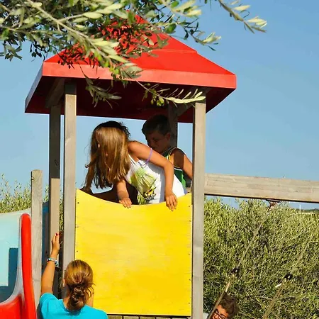 Isola Dei Gabbiani - Land Of Water Camping