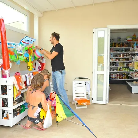 Camping Isola Dei Gabbiani - Land Of Water 3*
